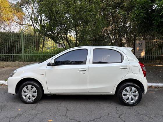 TOYOTA ETIOS 1.3 X 16V FLEX 4P MANUAL
